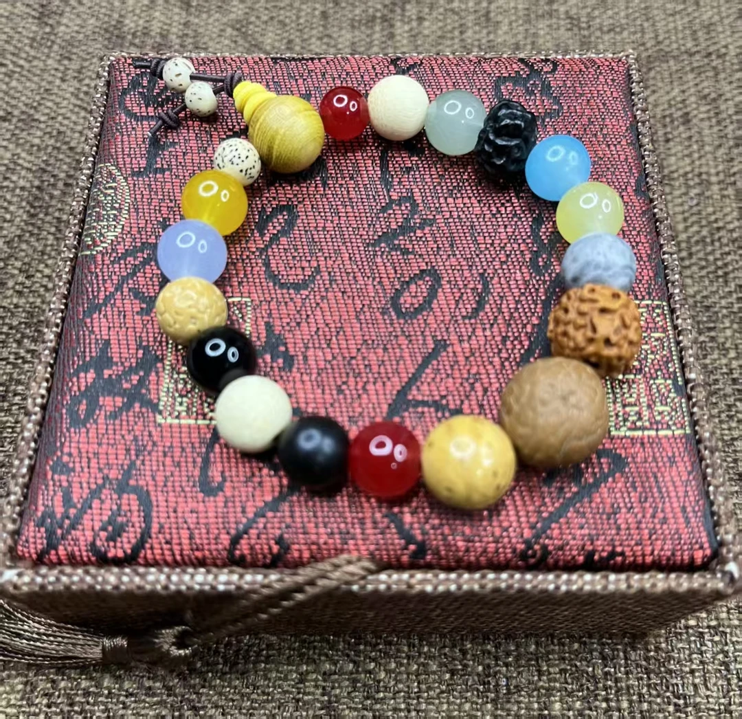 精选18籽百搭款手串