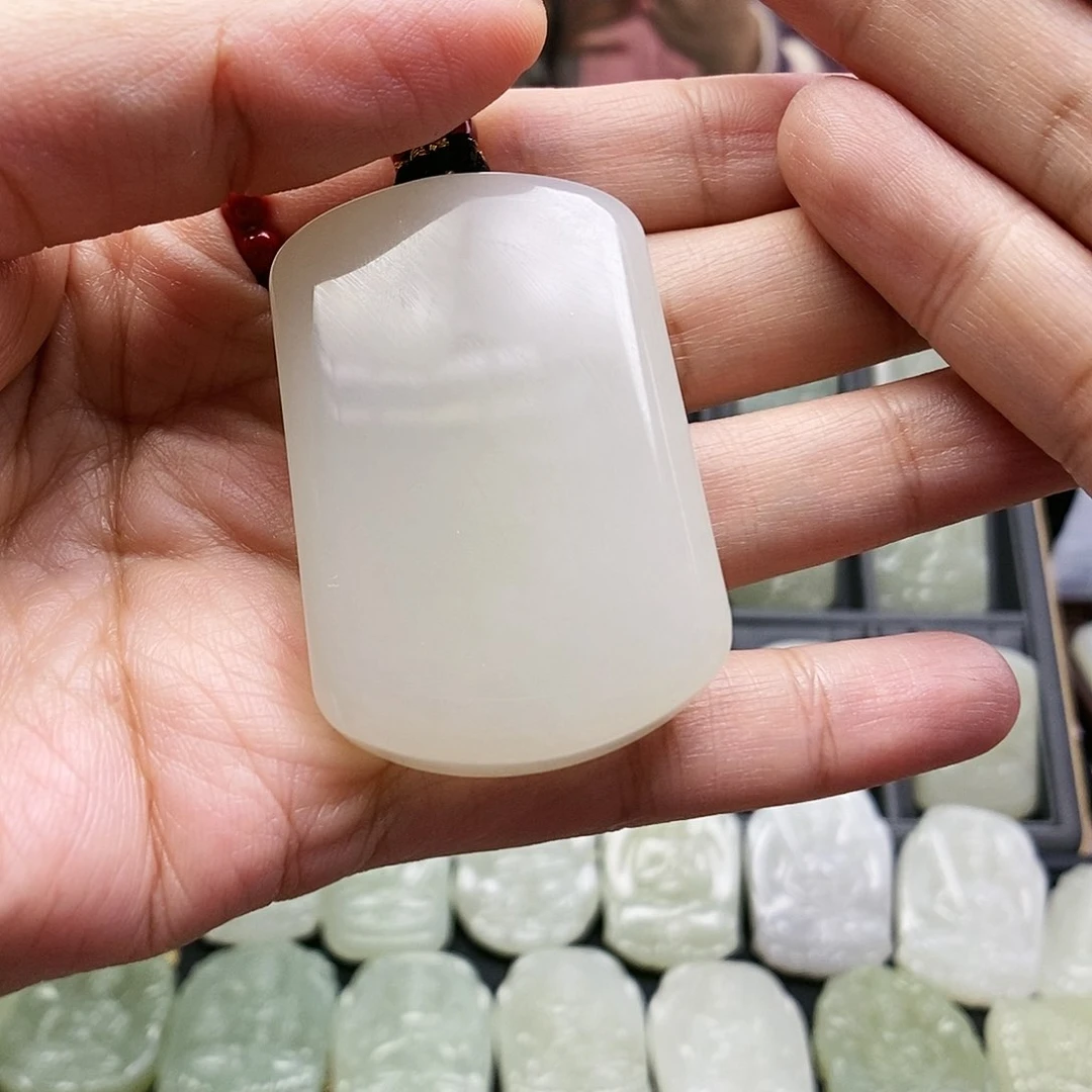 和田玉颈饰未镶嵌冰**尺