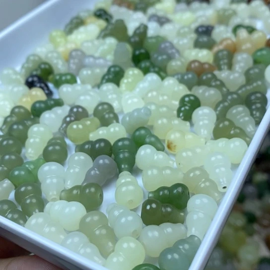 和田玉配件未镶嵌