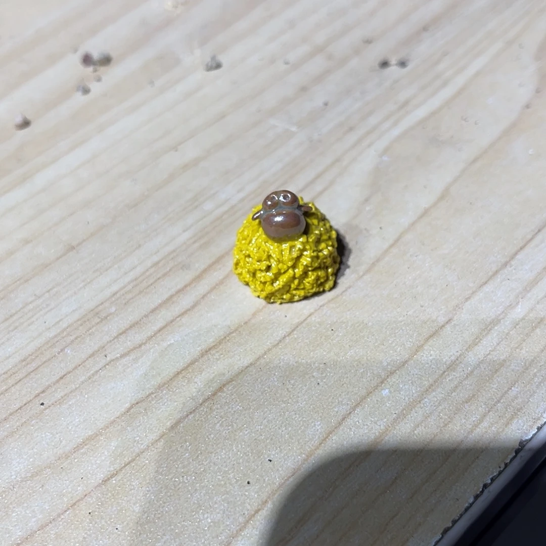 陶***夭手捏小羊压盆石2厘米