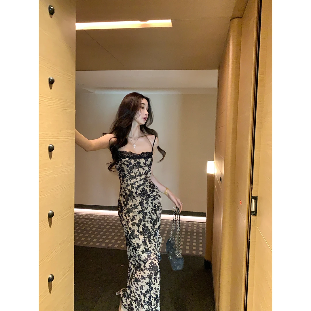 ACHI大也池◆浮世梦~蕾丝拼接碎花吊带连衣裙