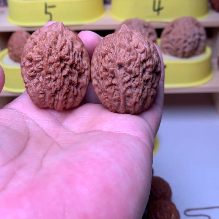 吊坠桃核大蒜头好看