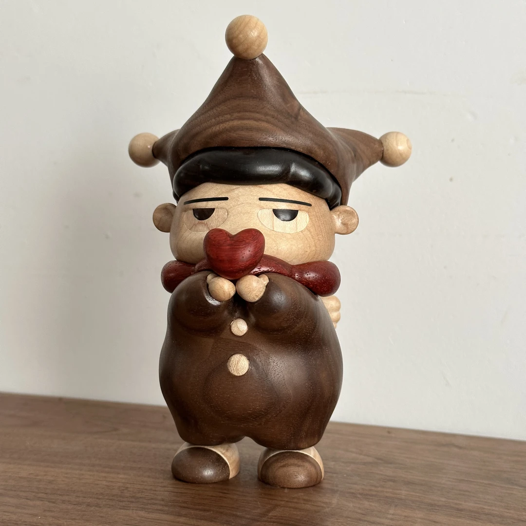 小丑摆件18cm原木可爱桌面摆件节日礼品