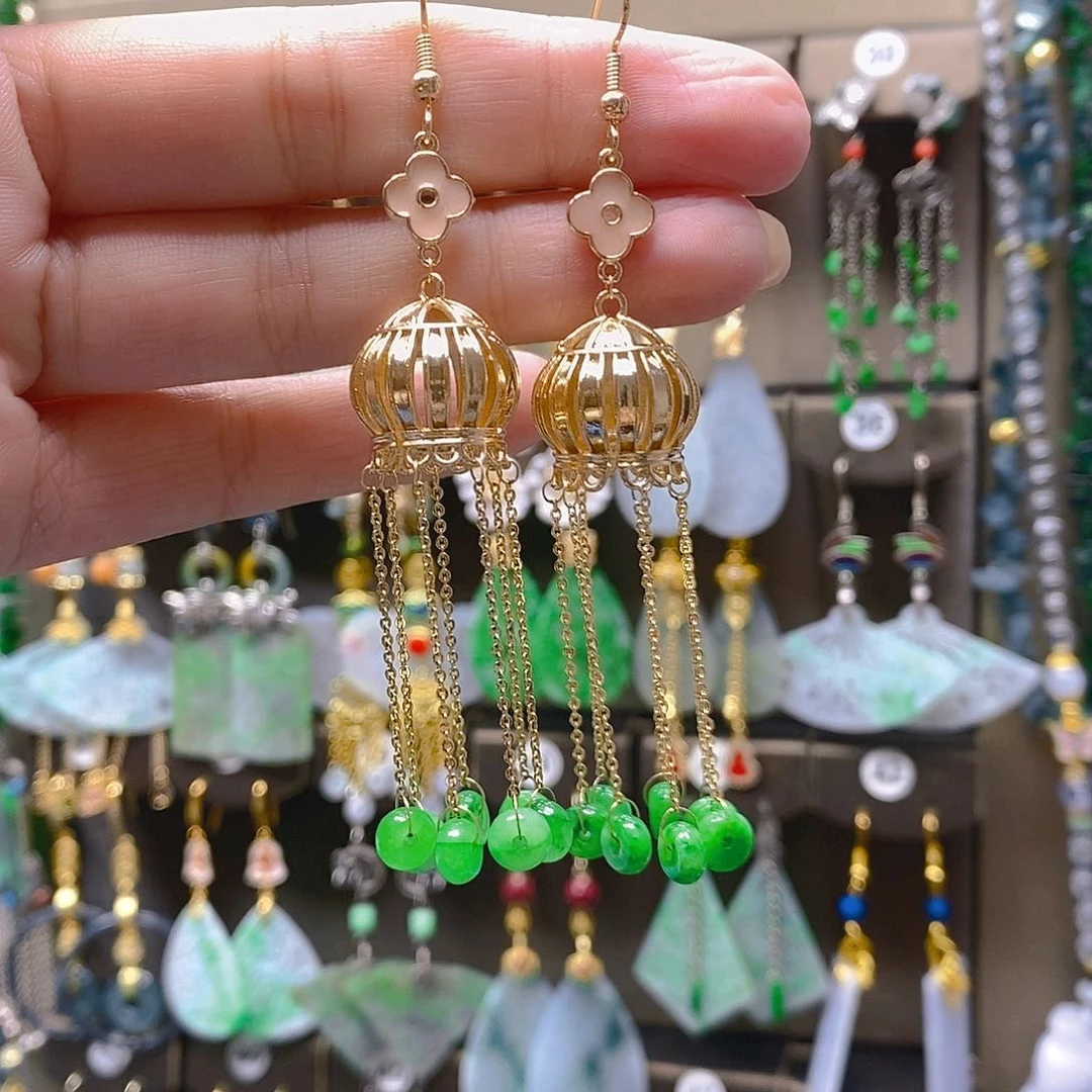 未镶嵌翡翠耳饰翡翠