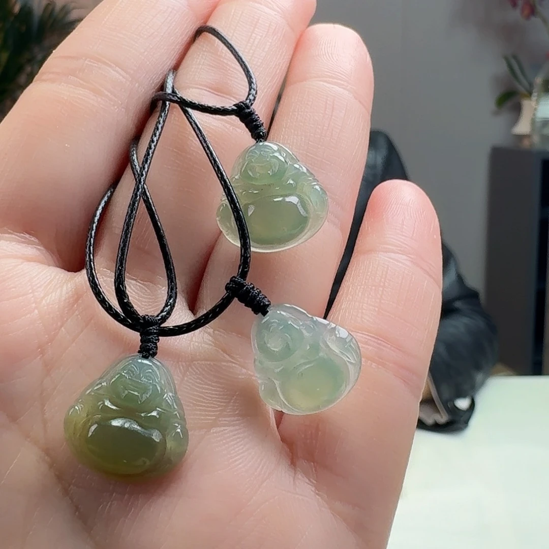 翡翠吊坠(赠链)未镶嵌幸***人天然
