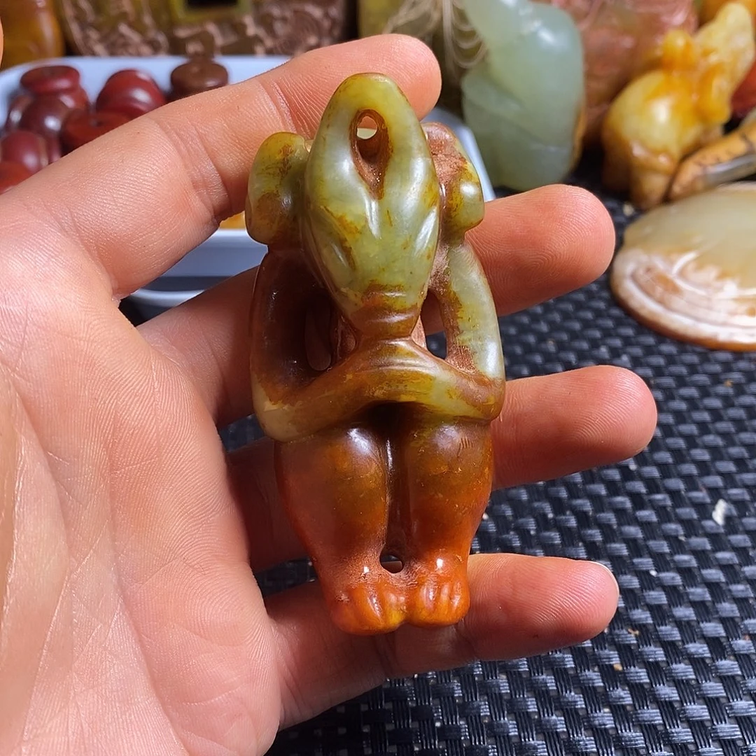 岫岩老玉（透闪石质玉）未镶嵌珠宝奇石