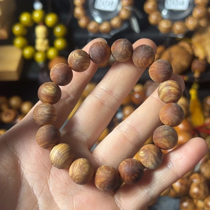 柏木（崖柏）C****。1.2毛珠