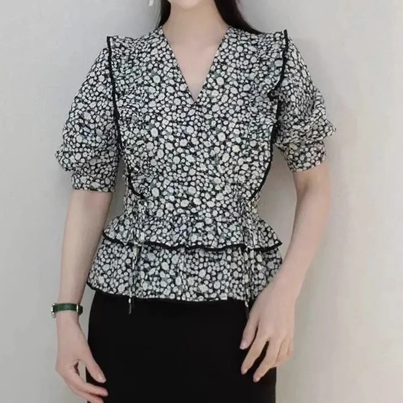 商场同款2025夏季新款衬衣小雏菊印花收腰V领短袖衬衫上衣1300913