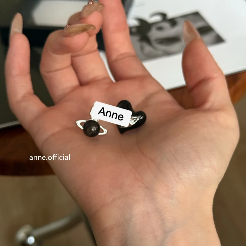 铜合金耳饰 轻奢时尚AB版土星爱心耳钉高级感设计耳饰【R345】