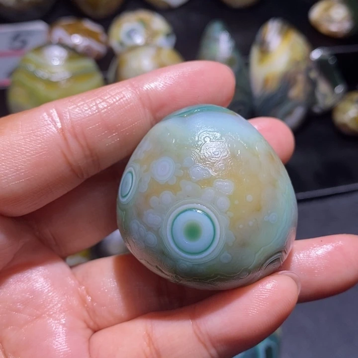 皇***岸玛瑙/玉髓未镶嵌珠宝奇石