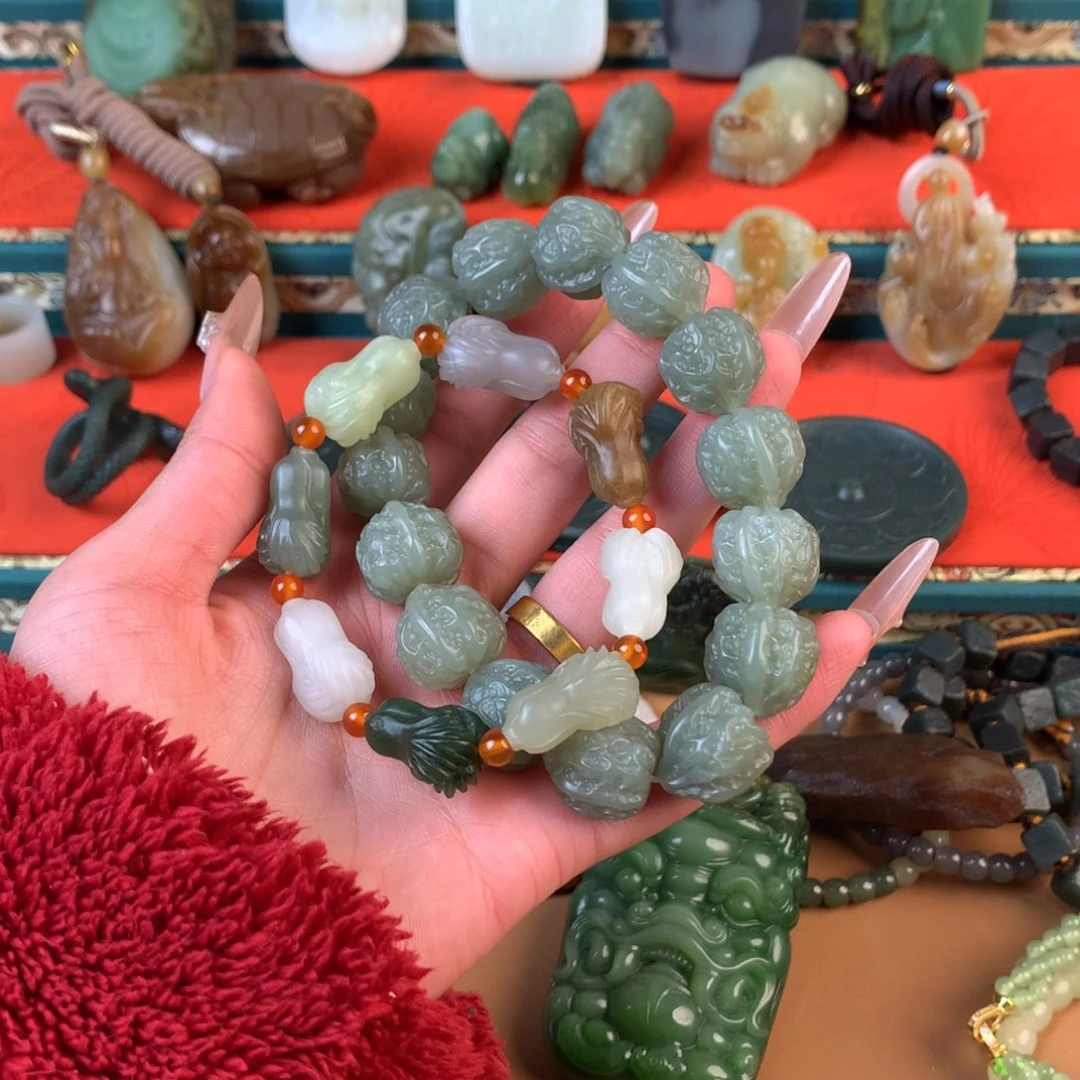 和田玉（糖玉）挂件未镶嵌A****丶