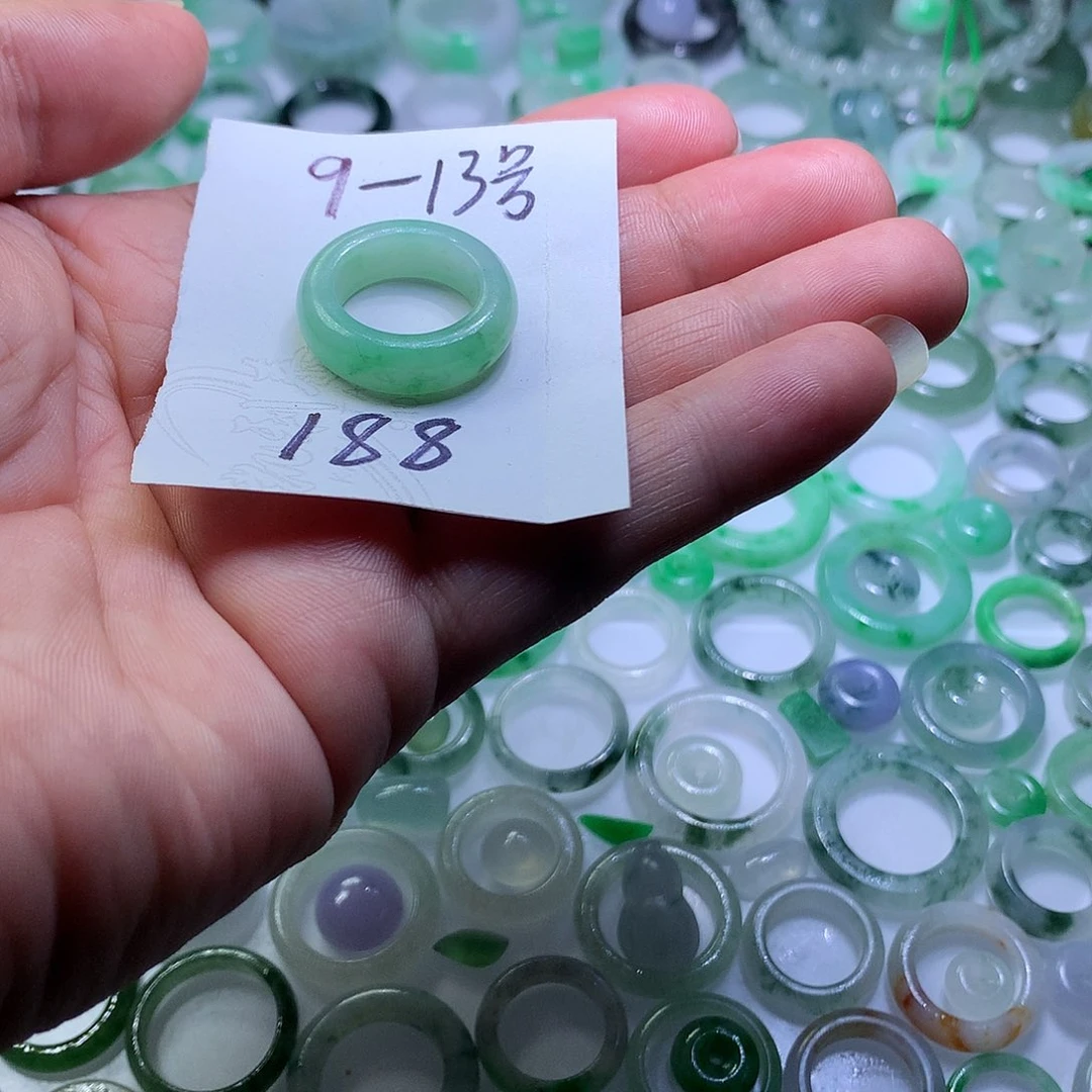 未镶嵌定制翡翠翡翠