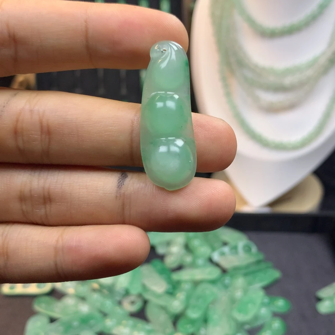 石英质玉合金福豆