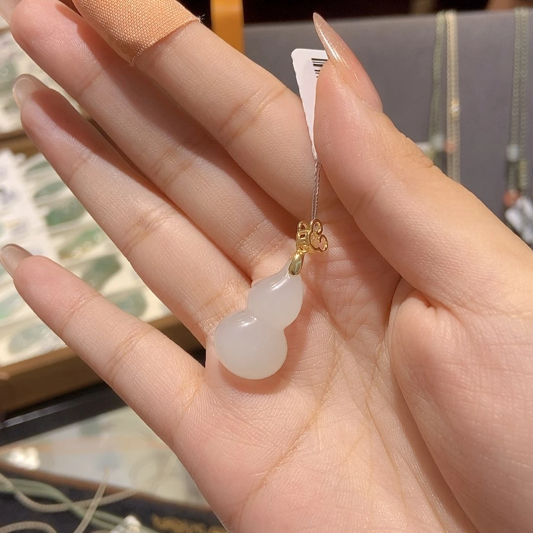 和田玉未镶嵌吊坠(不含链)