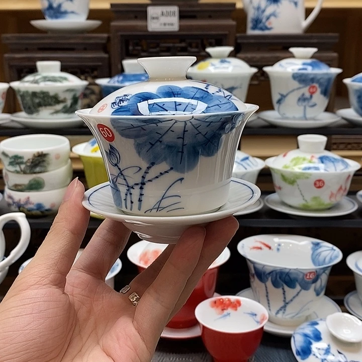 手绘荷花马蹄盖碗140cc釉下彩微瑕福利款