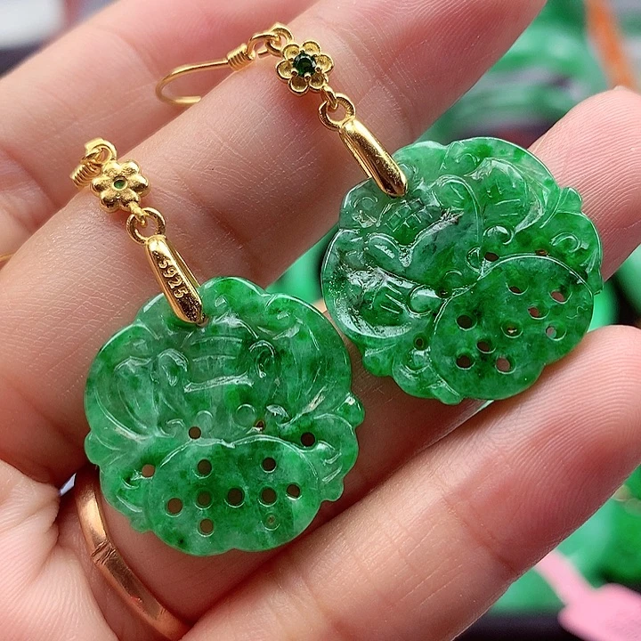 翡翠银S925镶嵌颈饰翡翠