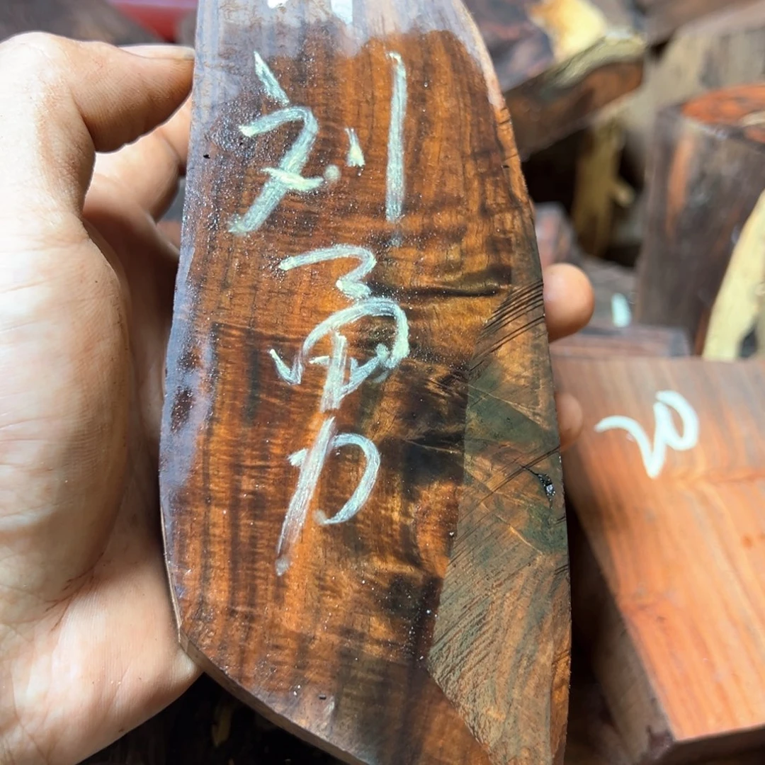 交趾黄檀（大红酸枝）刘*