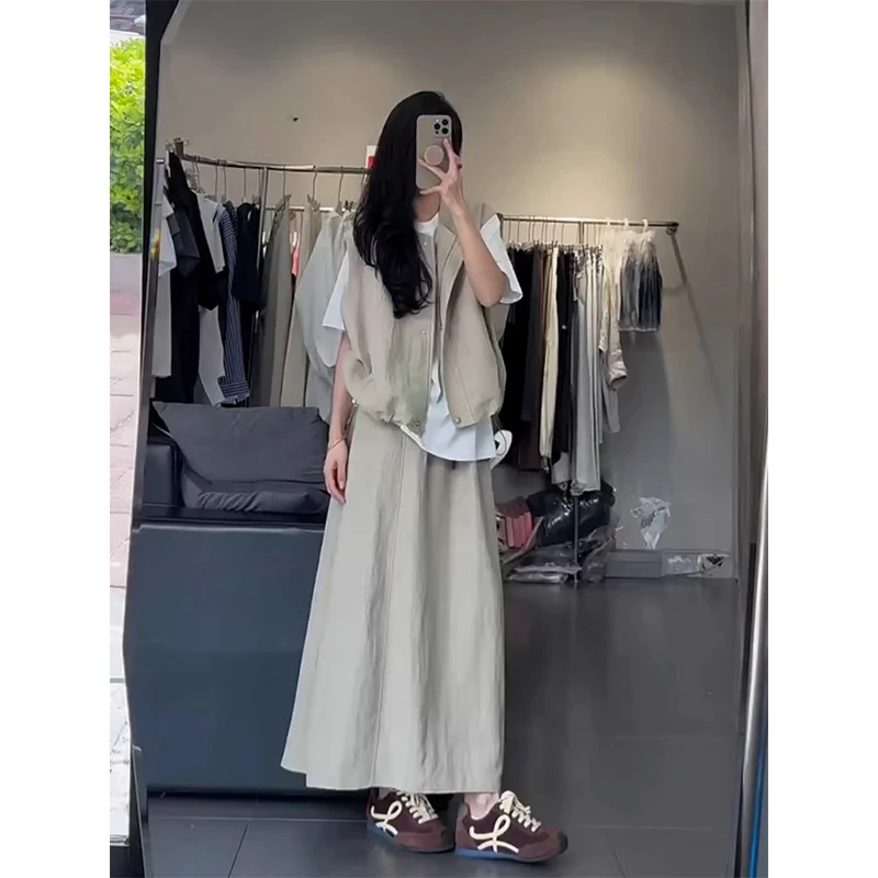 清冷松弛感大方得体穿搭卡其色马甲半裙两件套装女2025年新款夏季