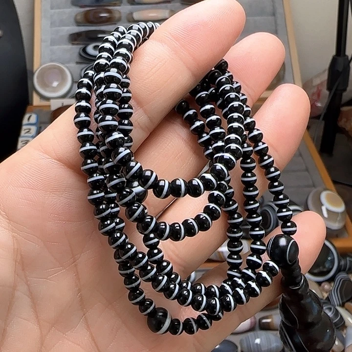 玛瑙/玉髓手串未镶嵌