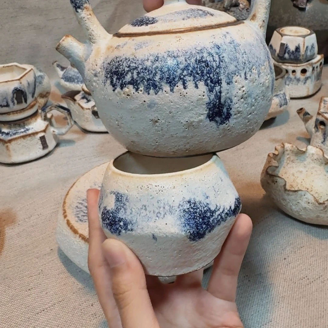 提梁壶粉引一套带杯子