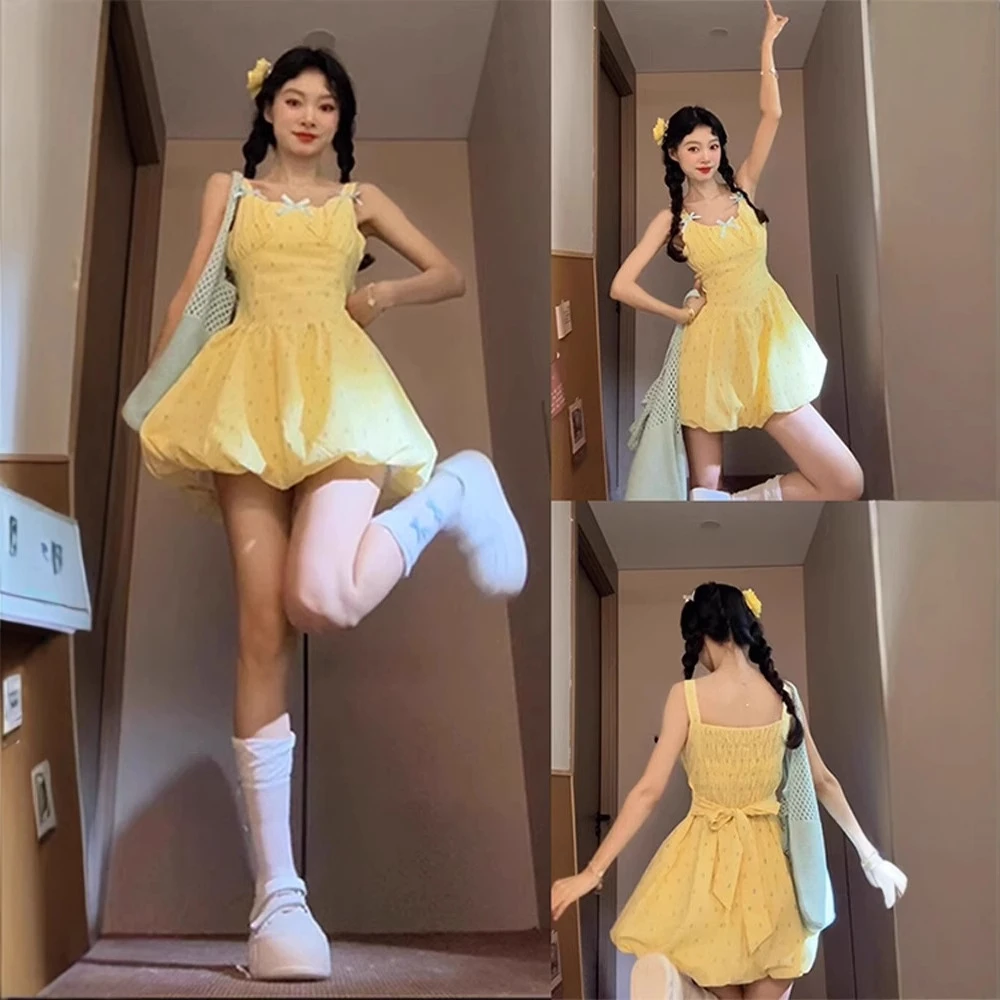 法式小众纯欲收腰显瘦气质辣妹短款性感甜美露背无袖设计感连衣裙