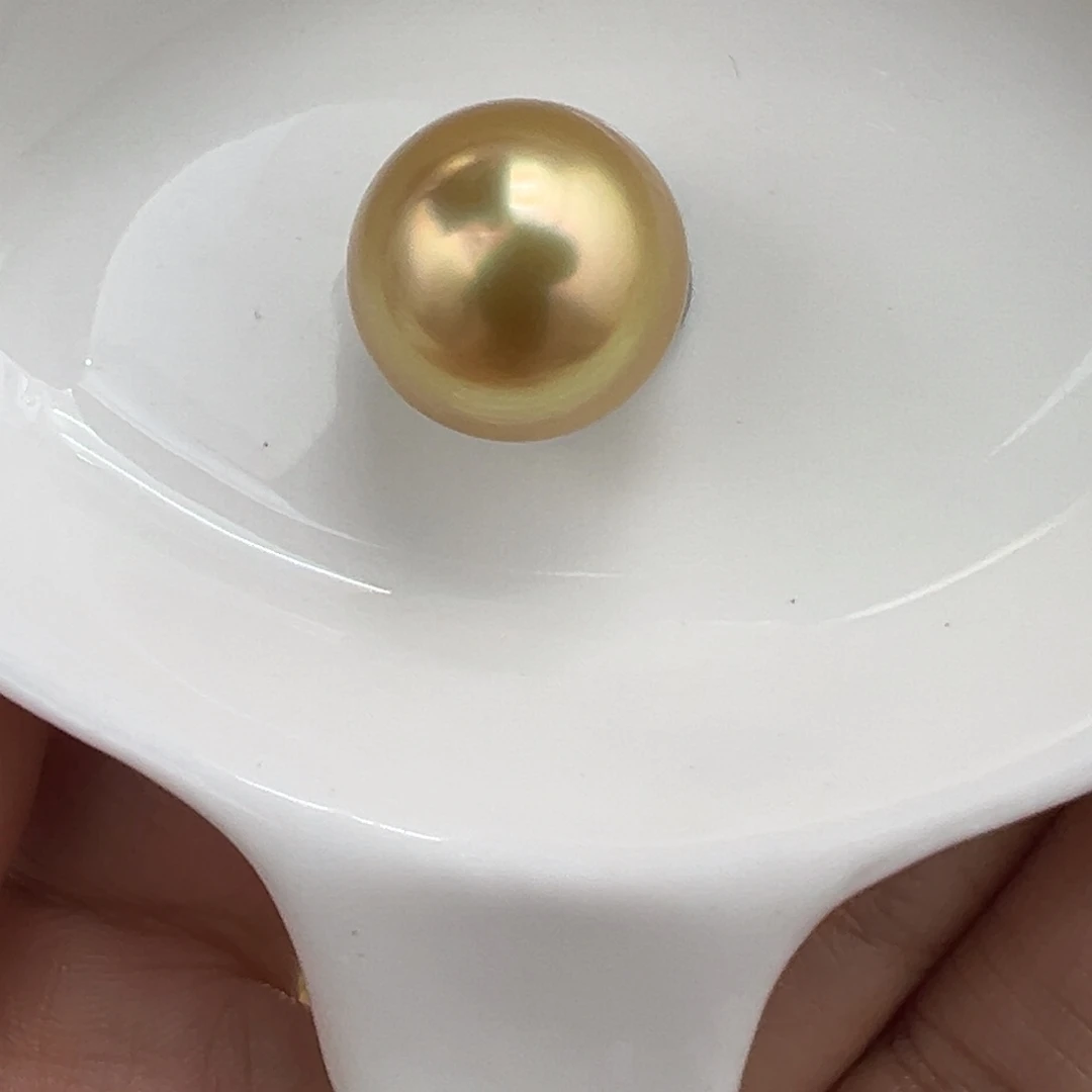 14.4mm浓金馒头裸珠海水珍珠未镶嵌