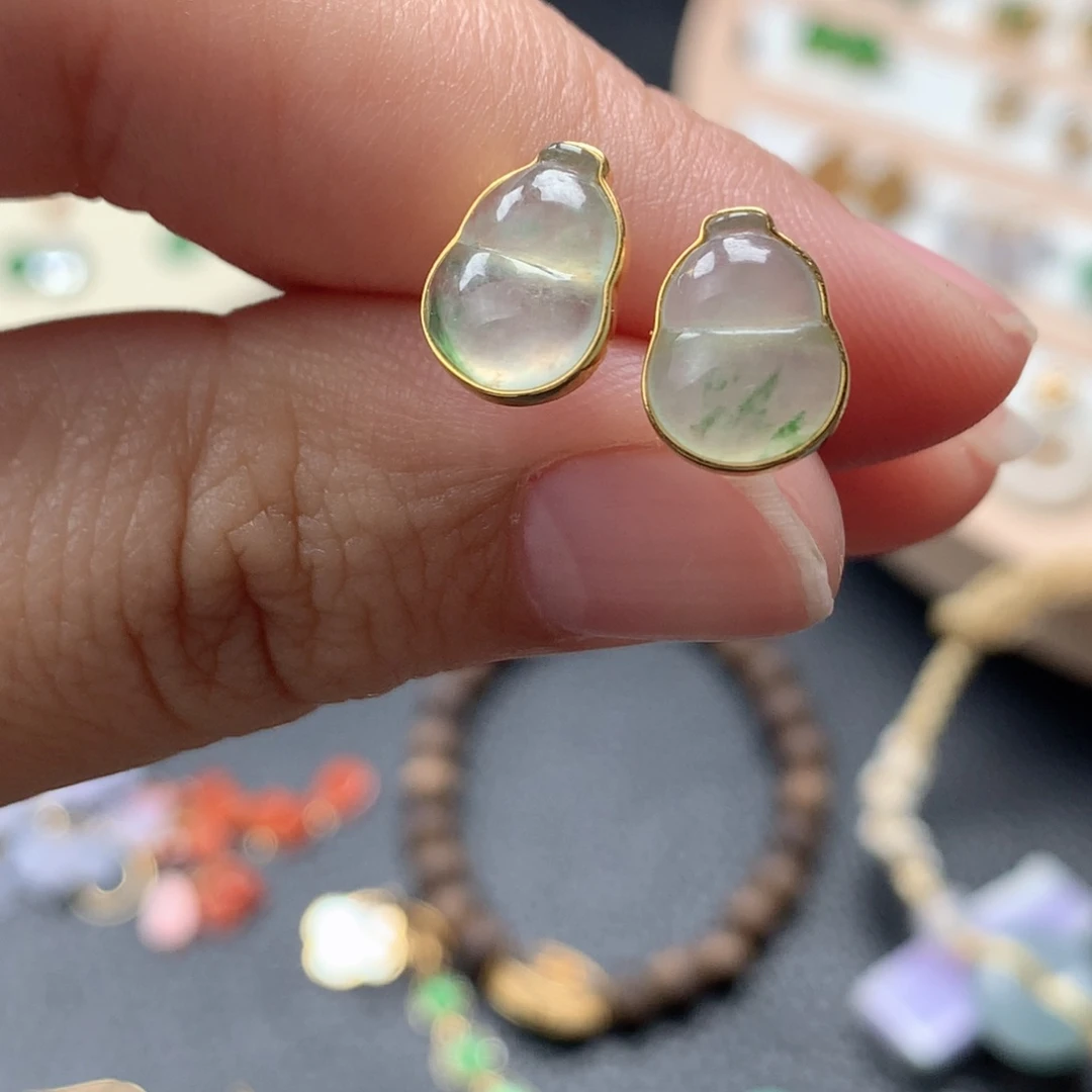 翡翠18K金镶嵌耳饰翡翠