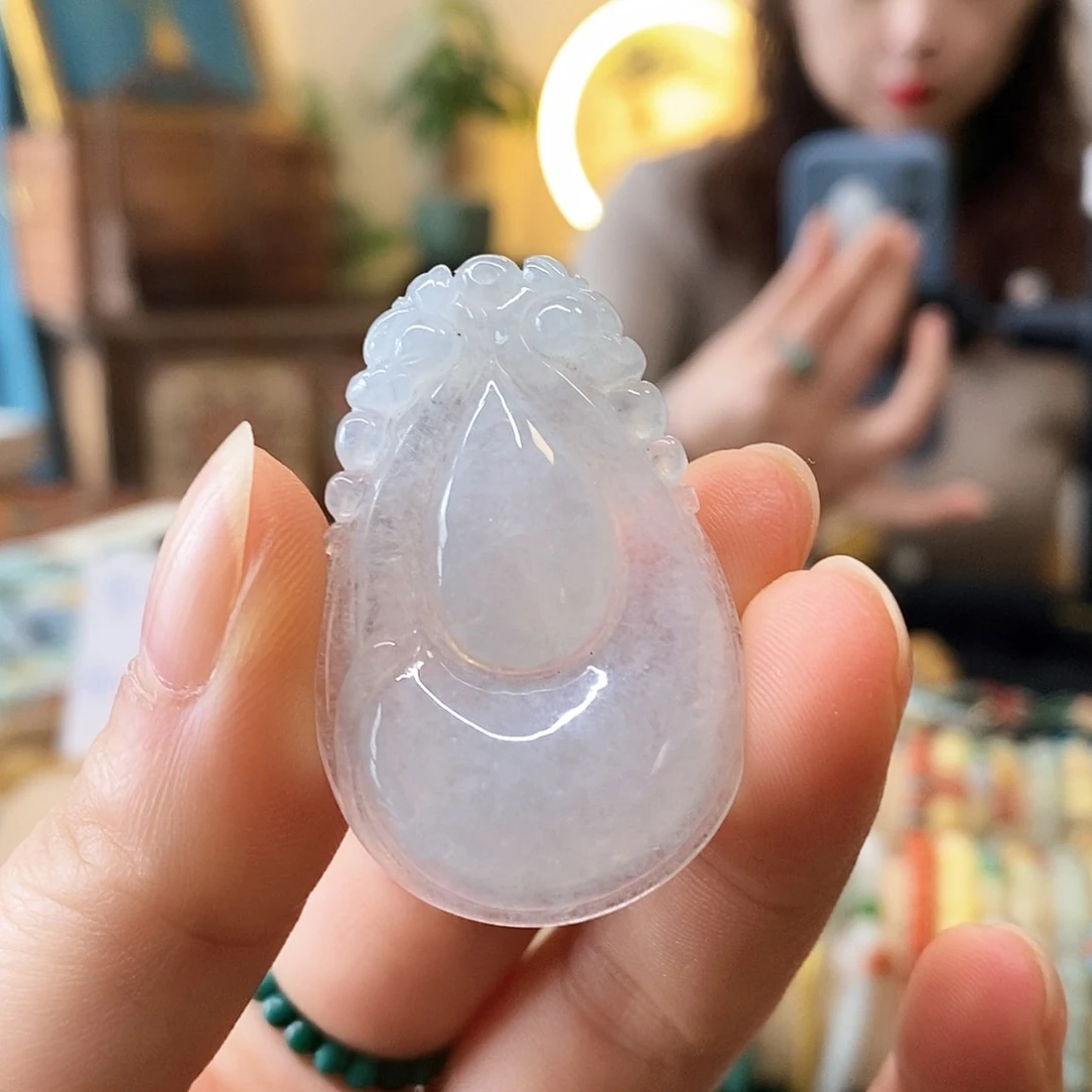 翡翠挂件未镶嵌翡翠挂件