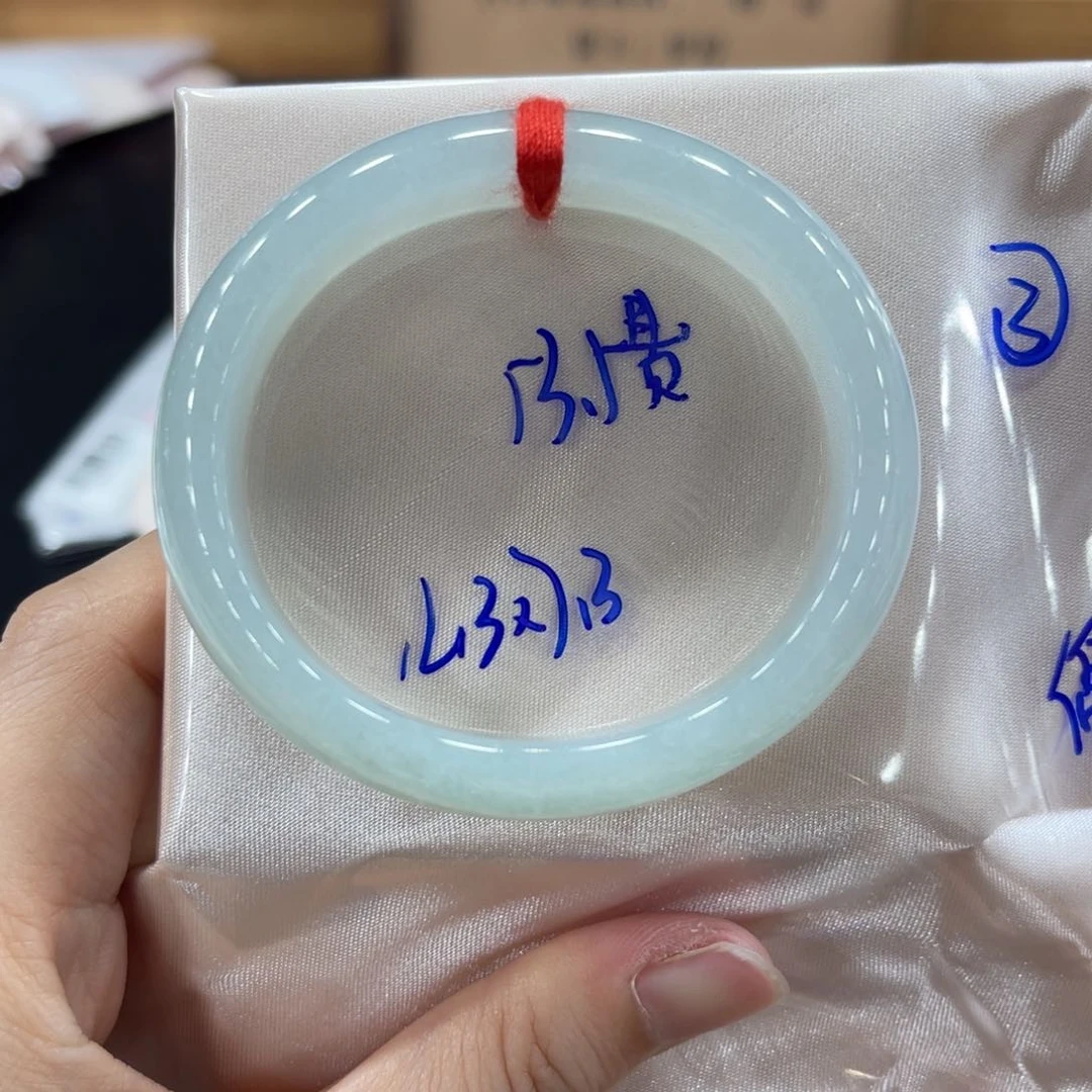 未镶嵌手镯翡翠翡翠