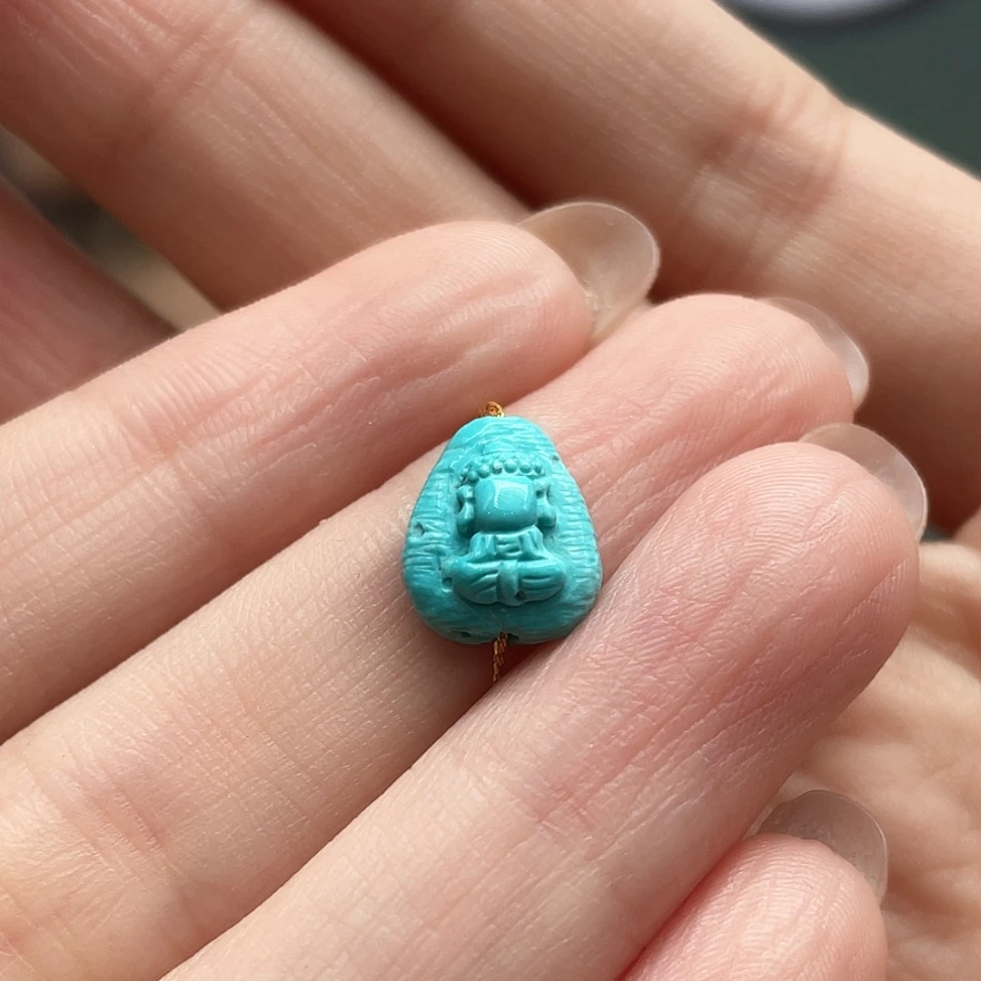 绿松石未镶嵌颈饰