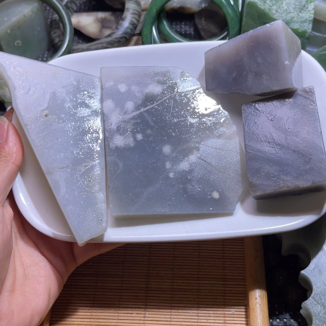 未镶嵌和田玉挂件