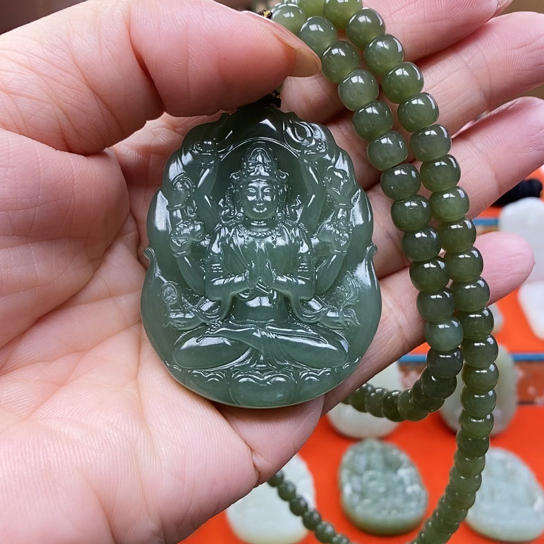 颈饰未镶嵌和田玉钧*
