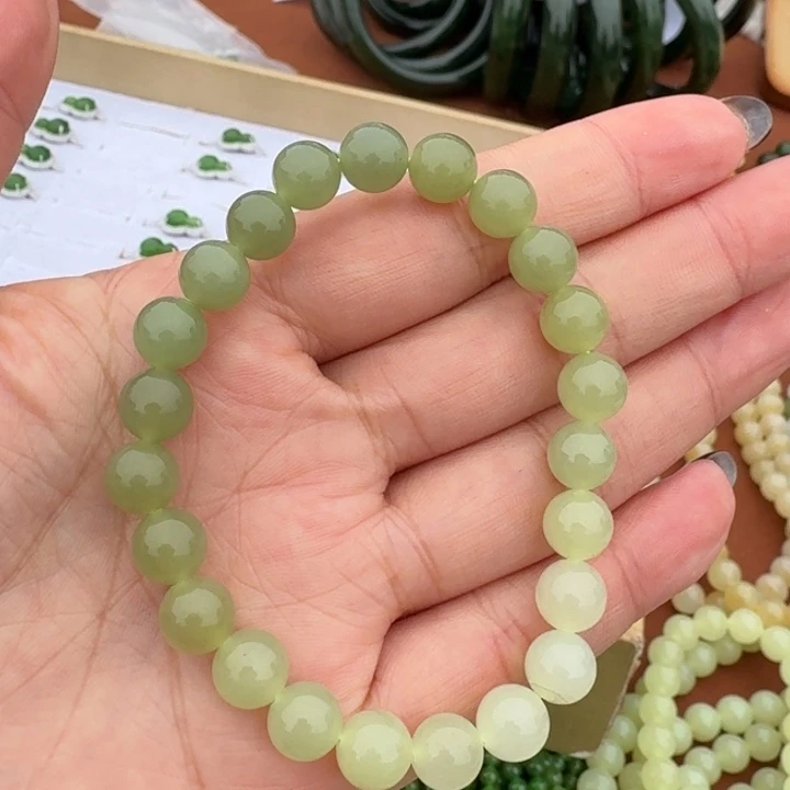 和田玉未镶嵌颈饰卡8