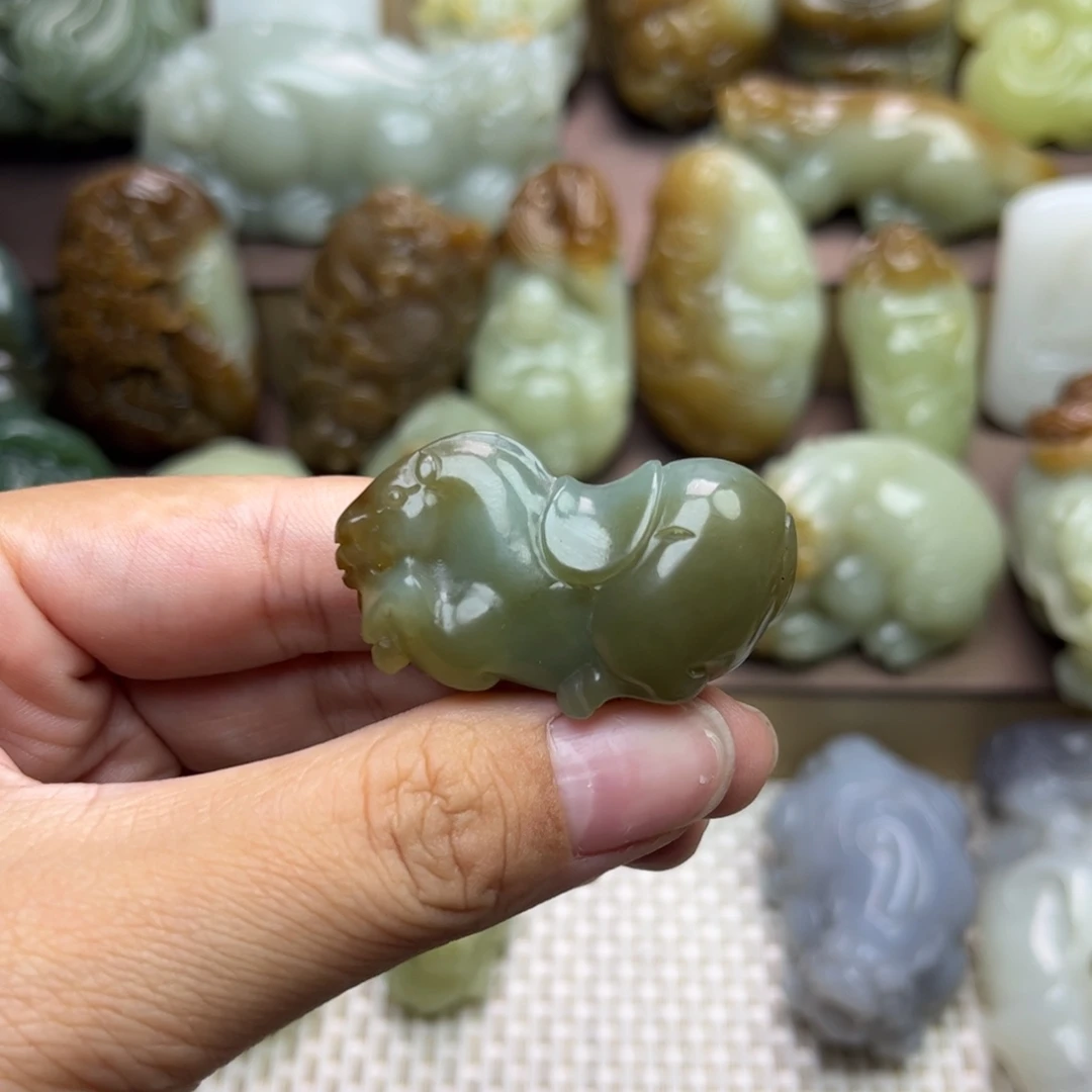 生***活未镶嵌和田玉挂件