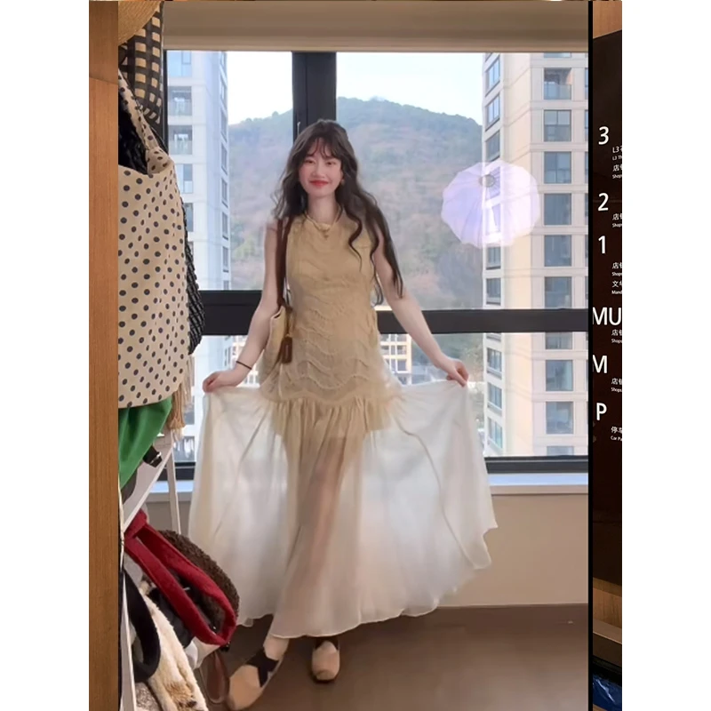 2025年夏季新品法式小众设计感无袖网纱连衣裙轻奢气质显瘦包臀裙
