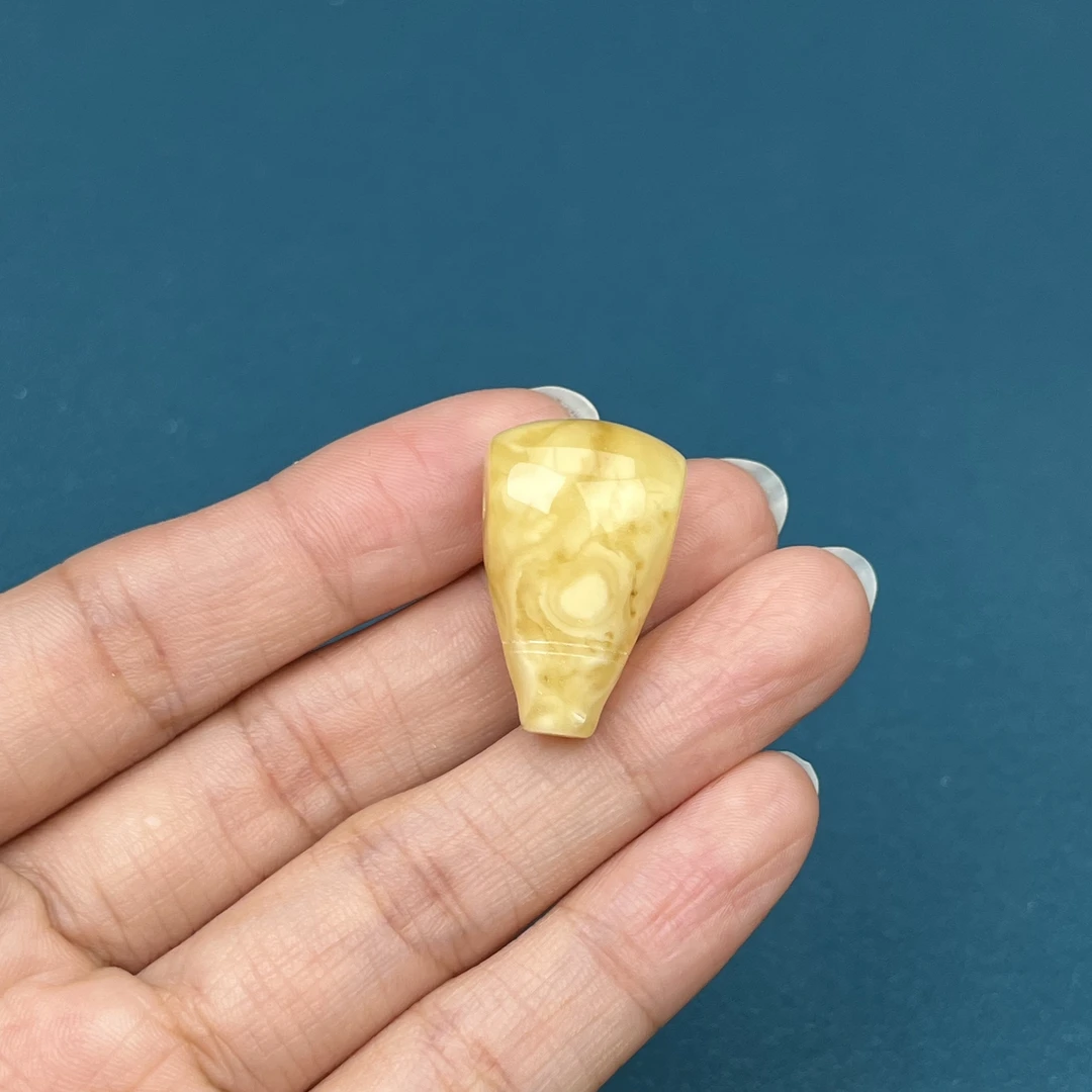 R4350天然原矿蜜蜡 妖花三通 15.6*25mm抖音基地质检发货