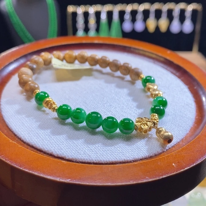 翡翠18K金镶嵌吊坠(不含链)翡翠辣绿手串