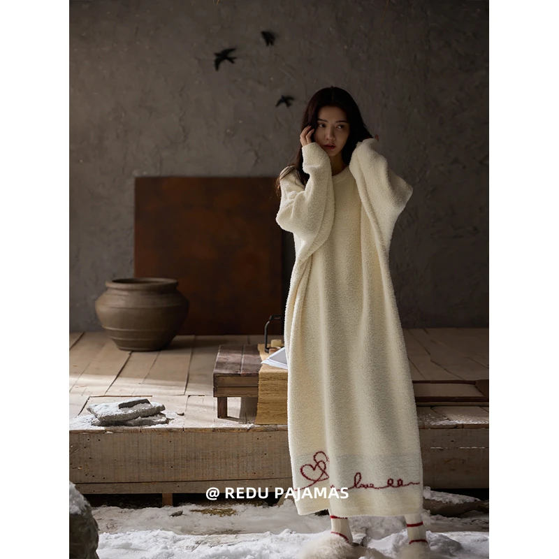 【设计师款】热妒半边绒睡裙女冬季爱心中长裙可外穿过膝简约睡衣