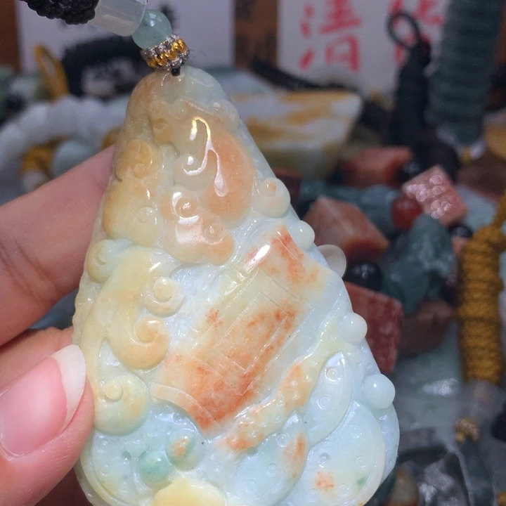 翡翠未镶嵌颈饰保真天然A货翡翠