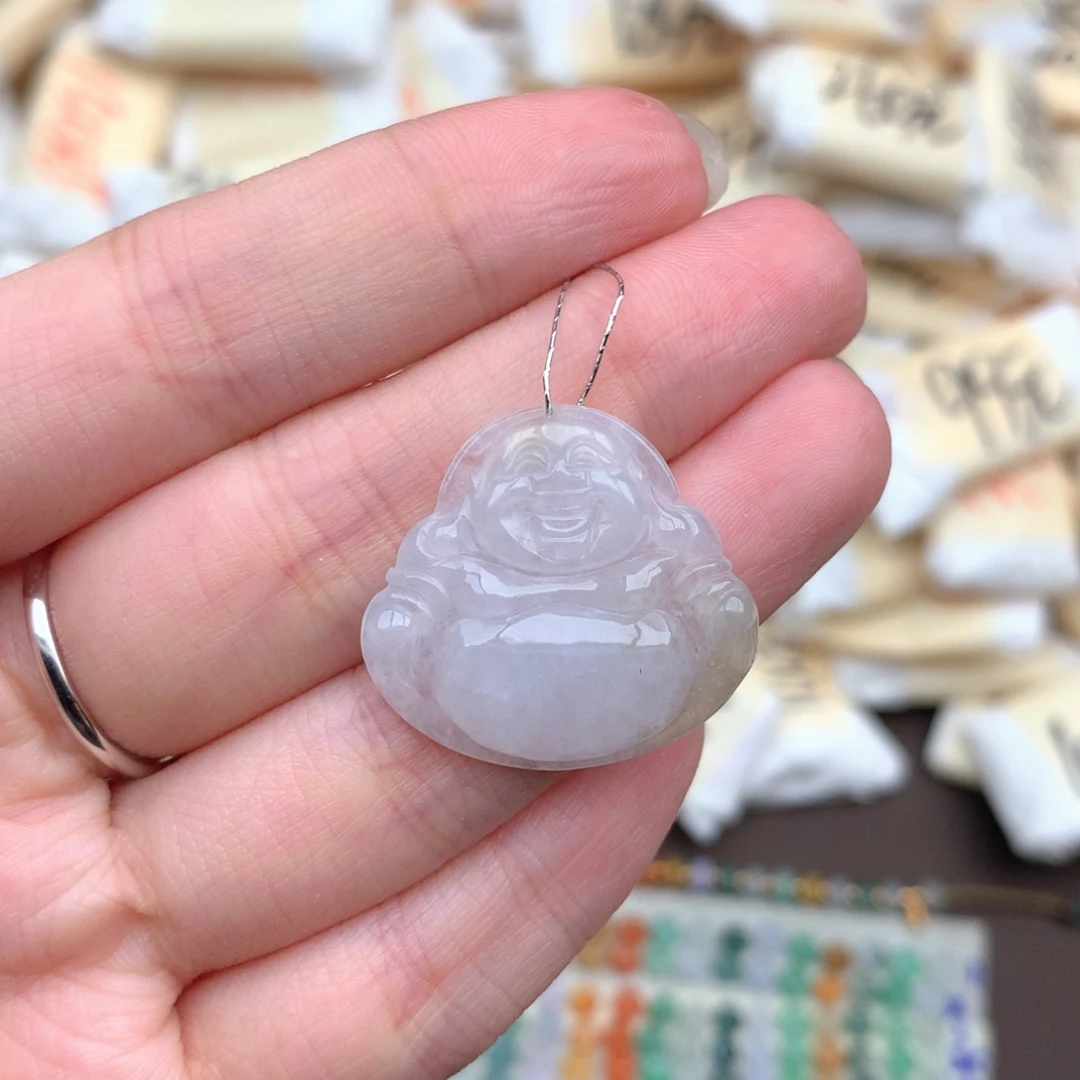 翡翠挂件未镶嵌一有棉线