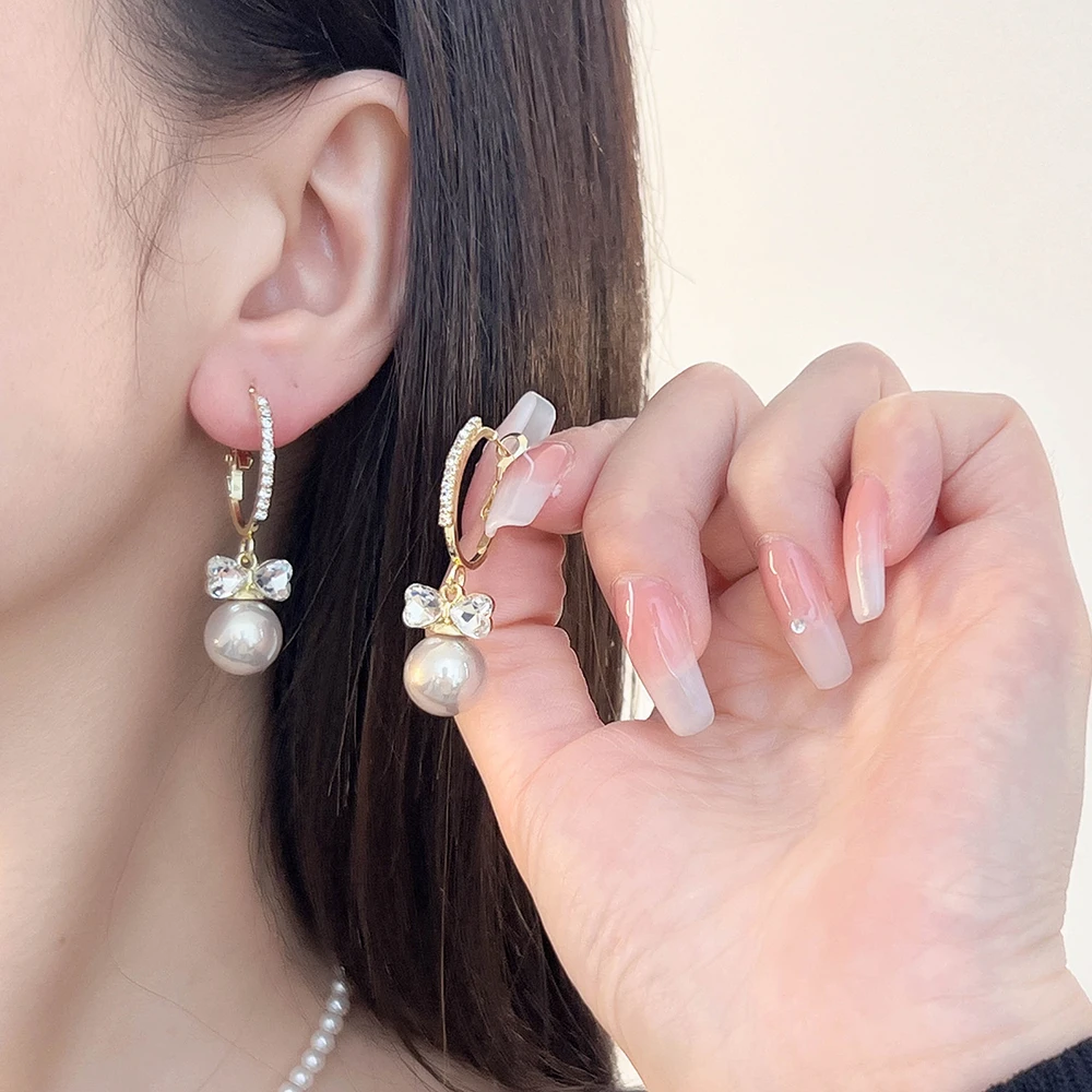 铜合金耳饰 白色轻奢时尚复古简约超仙耳饰N1938