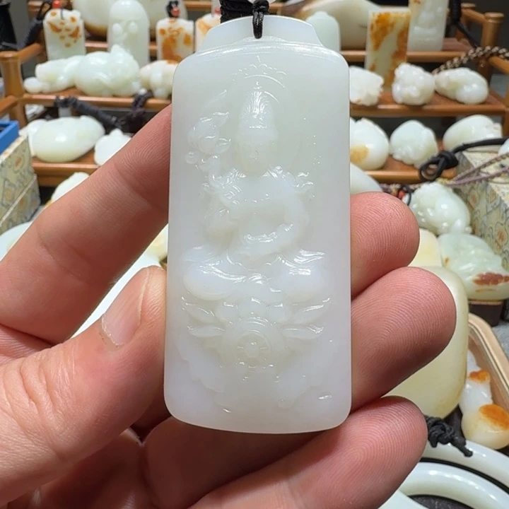 和田玉未镶嵌挂件