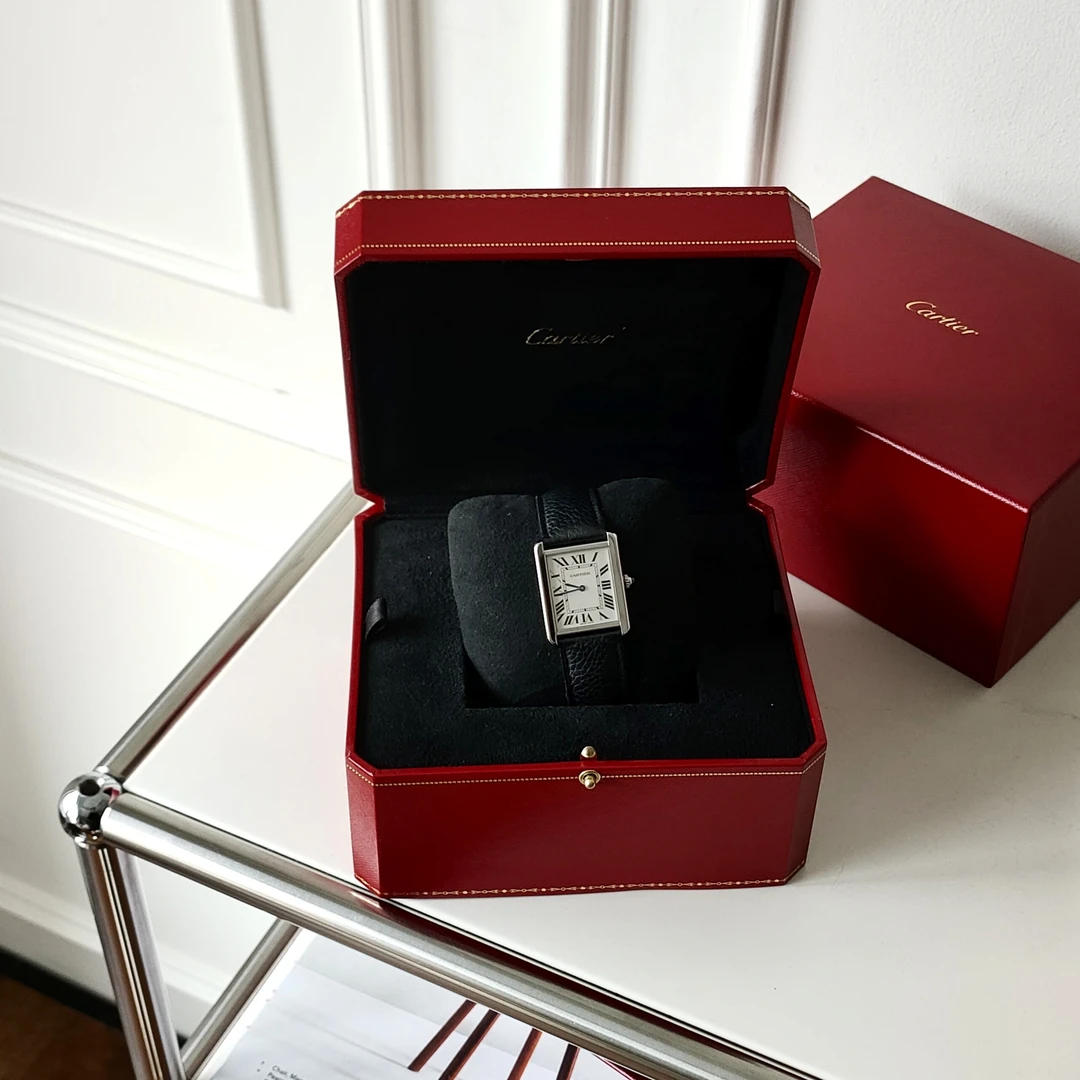 95新 Cartier/卡地亚 坦克wsta0028精钢白面中号石英手表42720