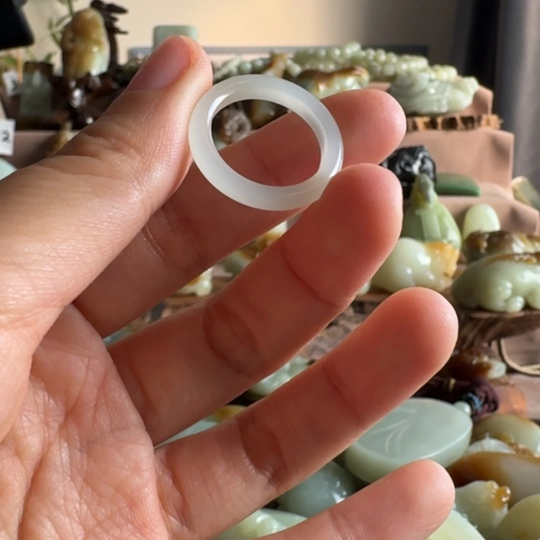 和田玉（糖玉）未镶嵌挂件