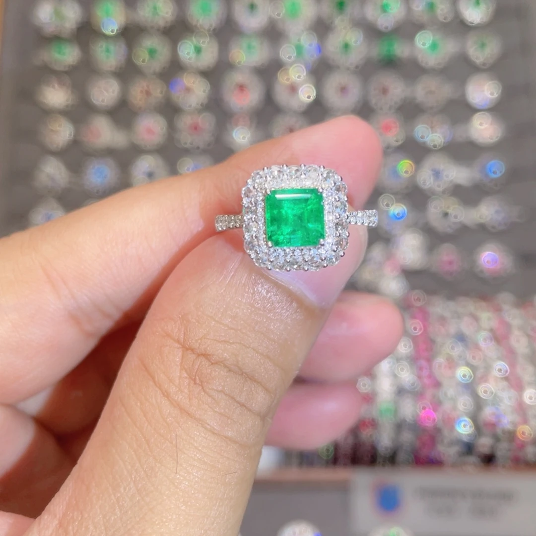 祖母绿戒指18K金镶嵌1.15ct 哥伦比亚