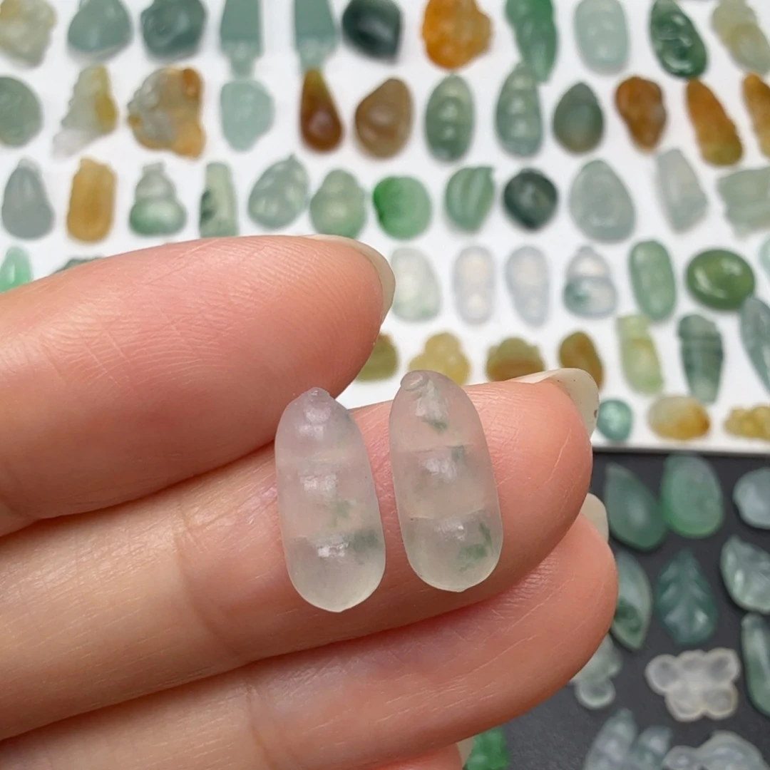 定制翡翠未镶嵌福豆