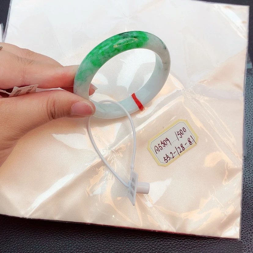 【闪购商品】翡翠手镯未镶嵌天然缅甸翡翠A货
