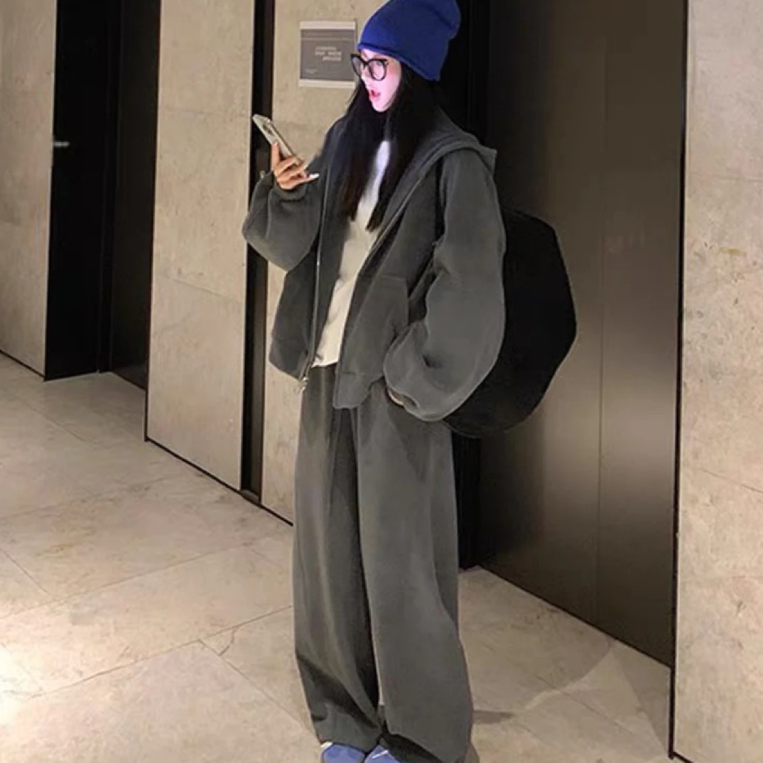 小胡家 冬季新款洋气显瘦大码女装套装外套裙子