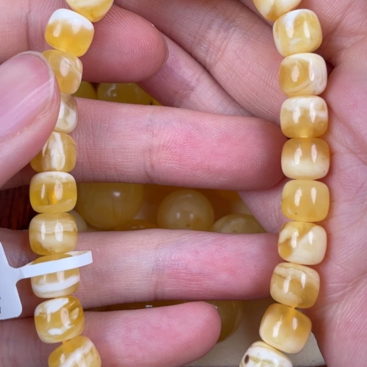 琥珀裸石未镶嵌天然94