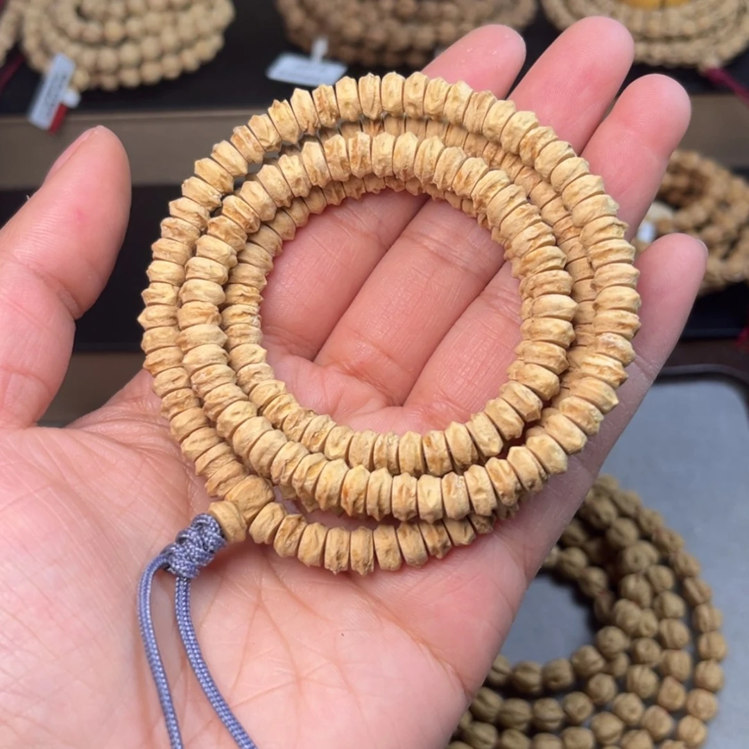 【闪购商品】柏香籽/百香籽吊坠哈*马A293